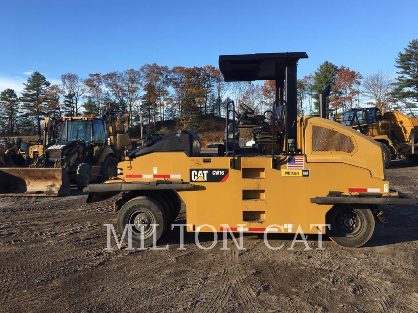 2017 Caterpillar CW16 Compactor