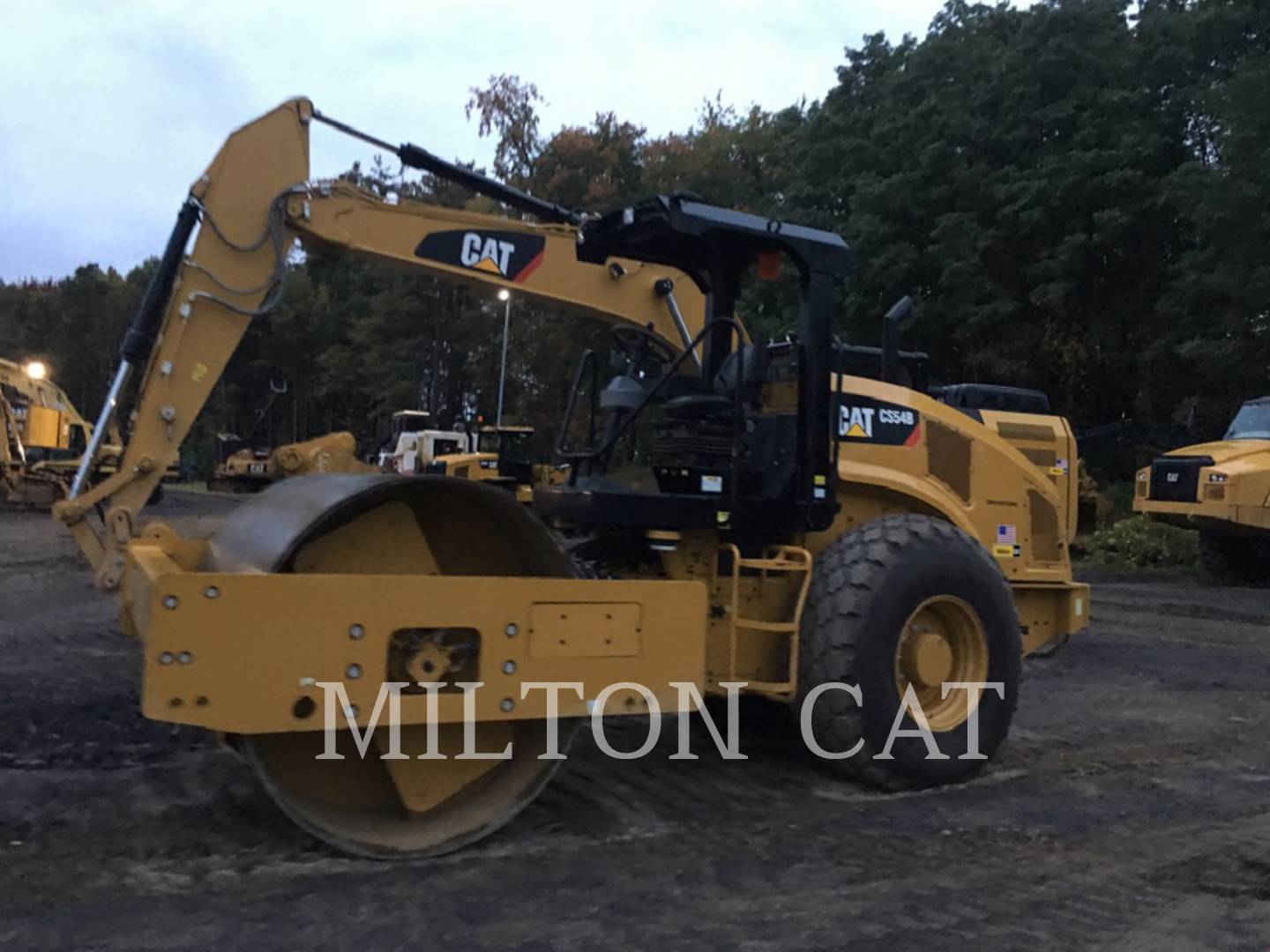 2018 Caterpillar CS54B Compactor