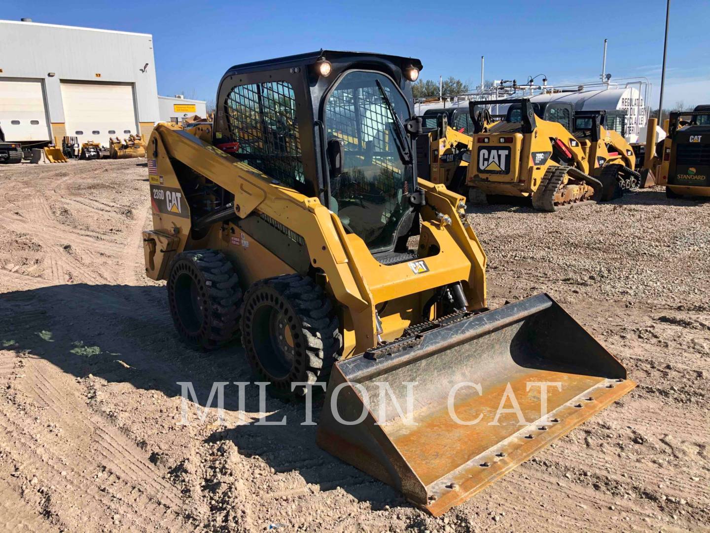 2018 Caterpillar 236D Skid Steer Loader