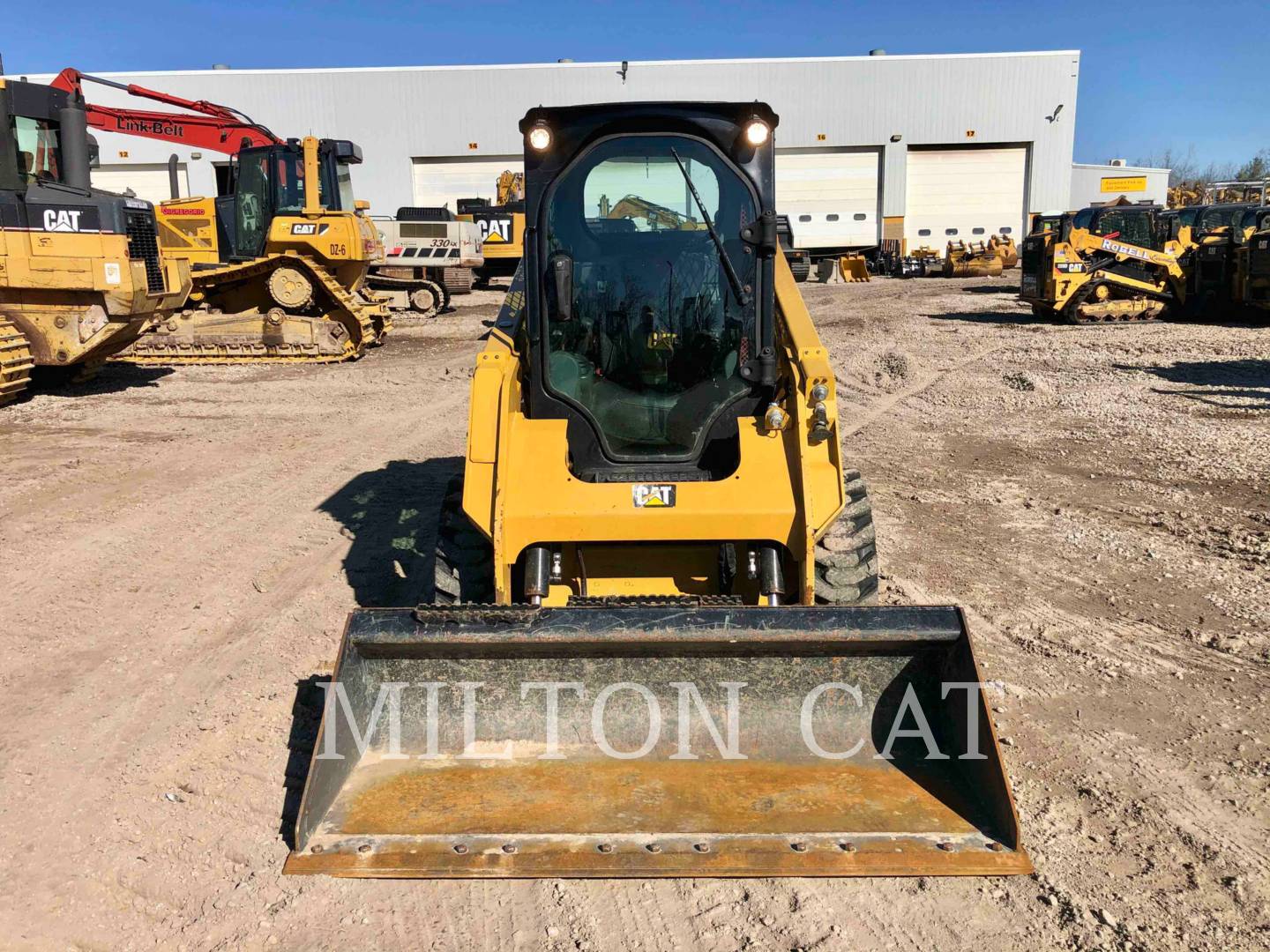 2018 Caterpillar 236D Skid Steer Loader