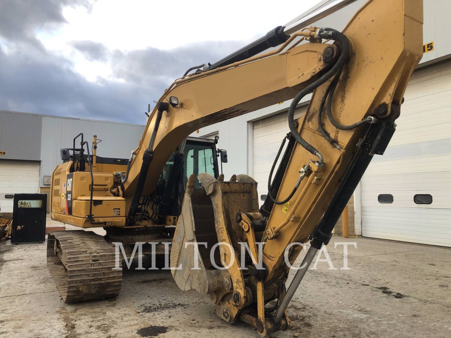 2015 Caterpillar 323F L Excavator