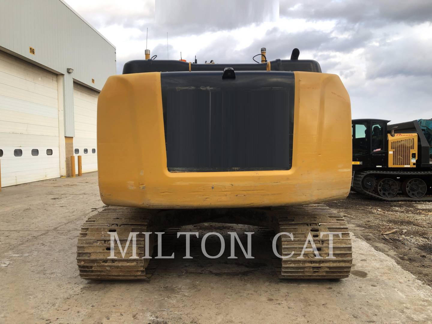 2015 Caterpillar 323F L Excavator