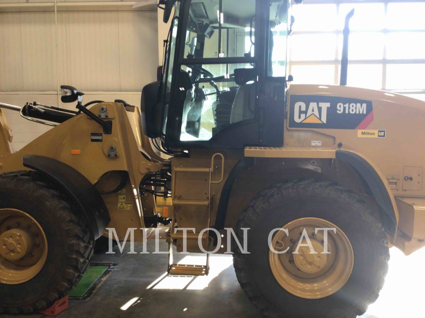 2019 Caterpillar 918M Wheel Loader