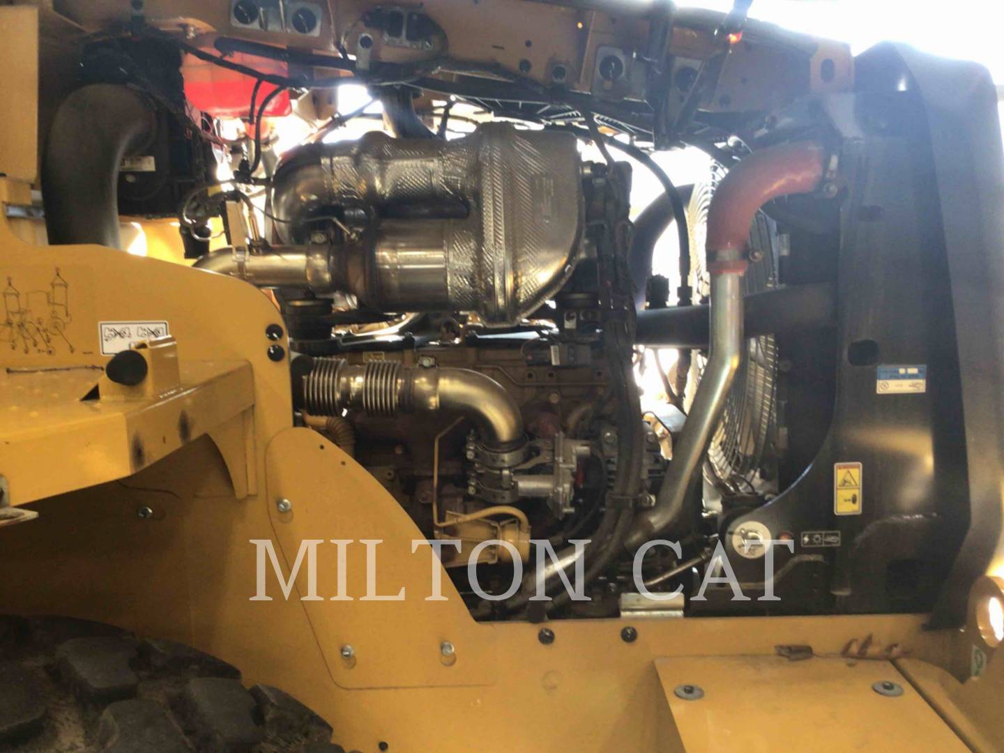 2019 Caterpillar 918M Wheel Loader