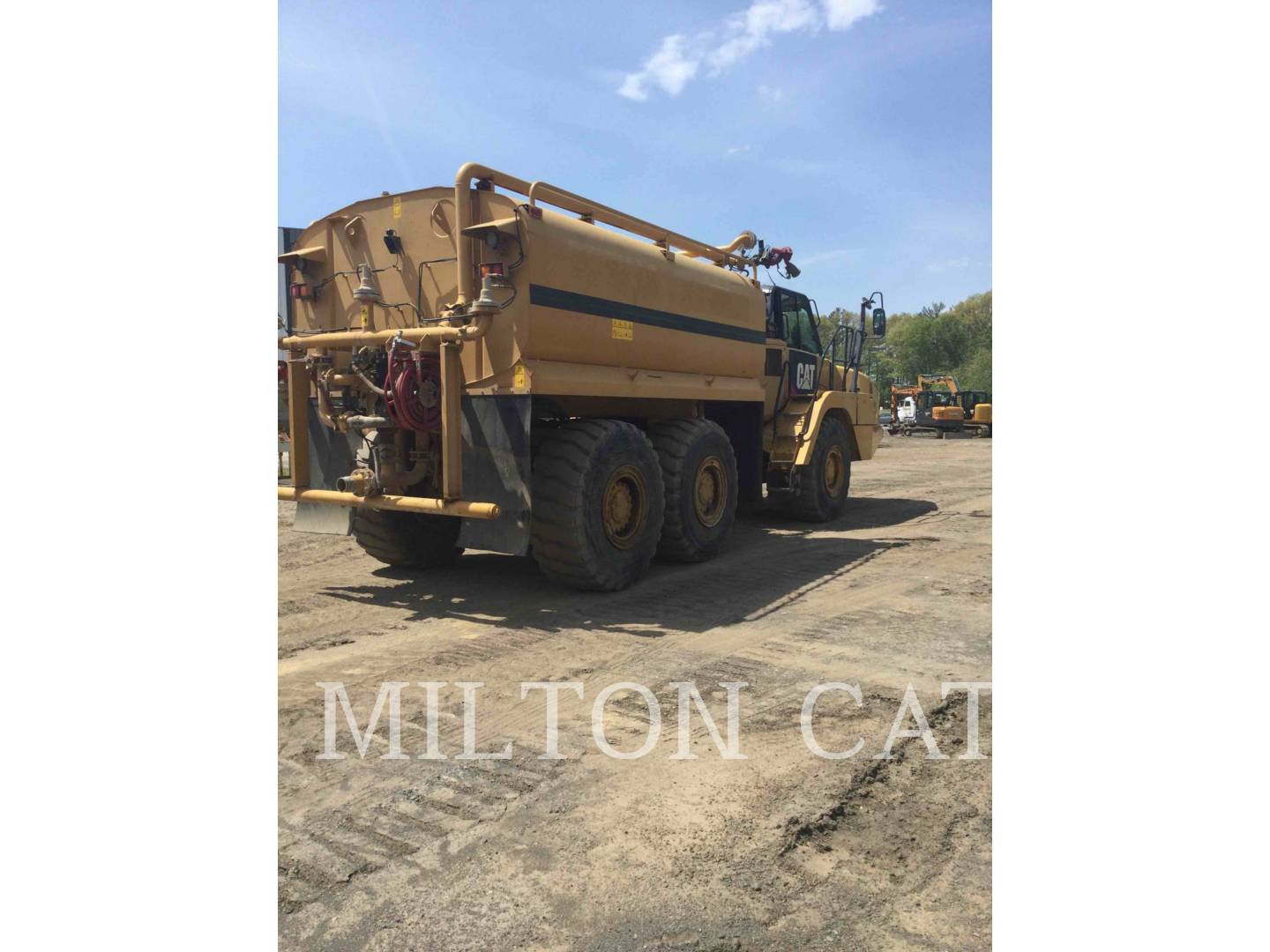 2015 Caterpillar 725C WW Articulated Truck