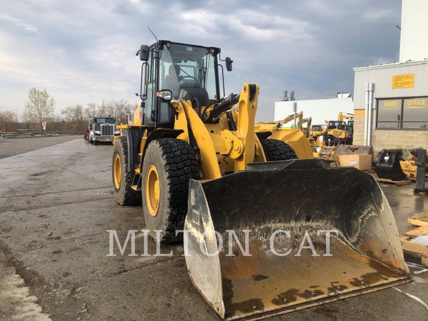 2018 Caterpillar 918M Wheel Loader