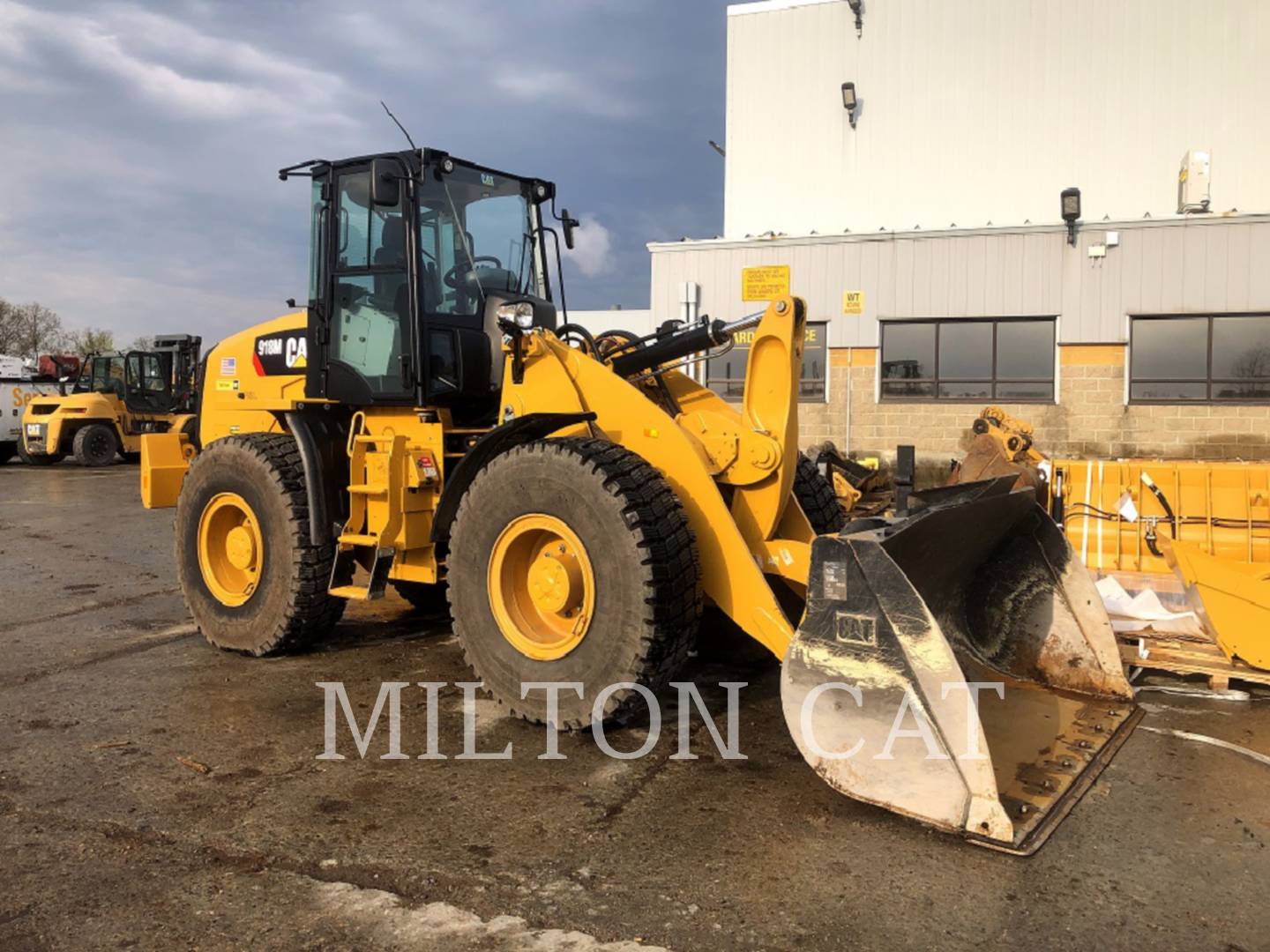 2018 Caterpillar 918M Wheel Loader