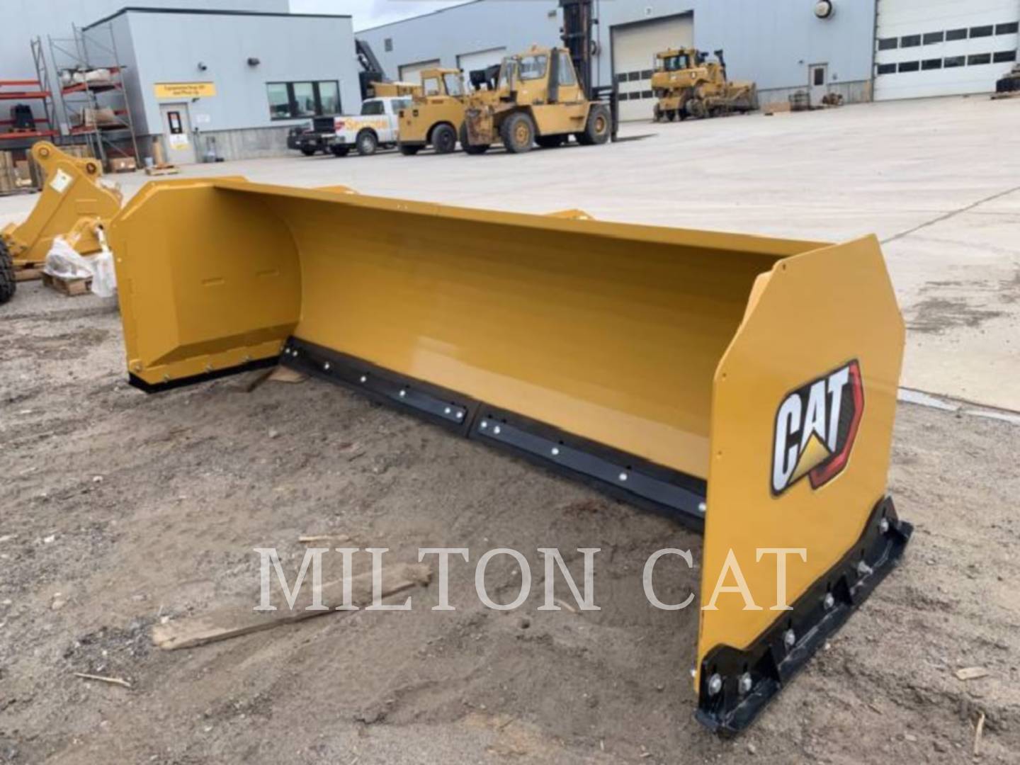 2019 Caterpillar 10' SNOW PUSHER Misc