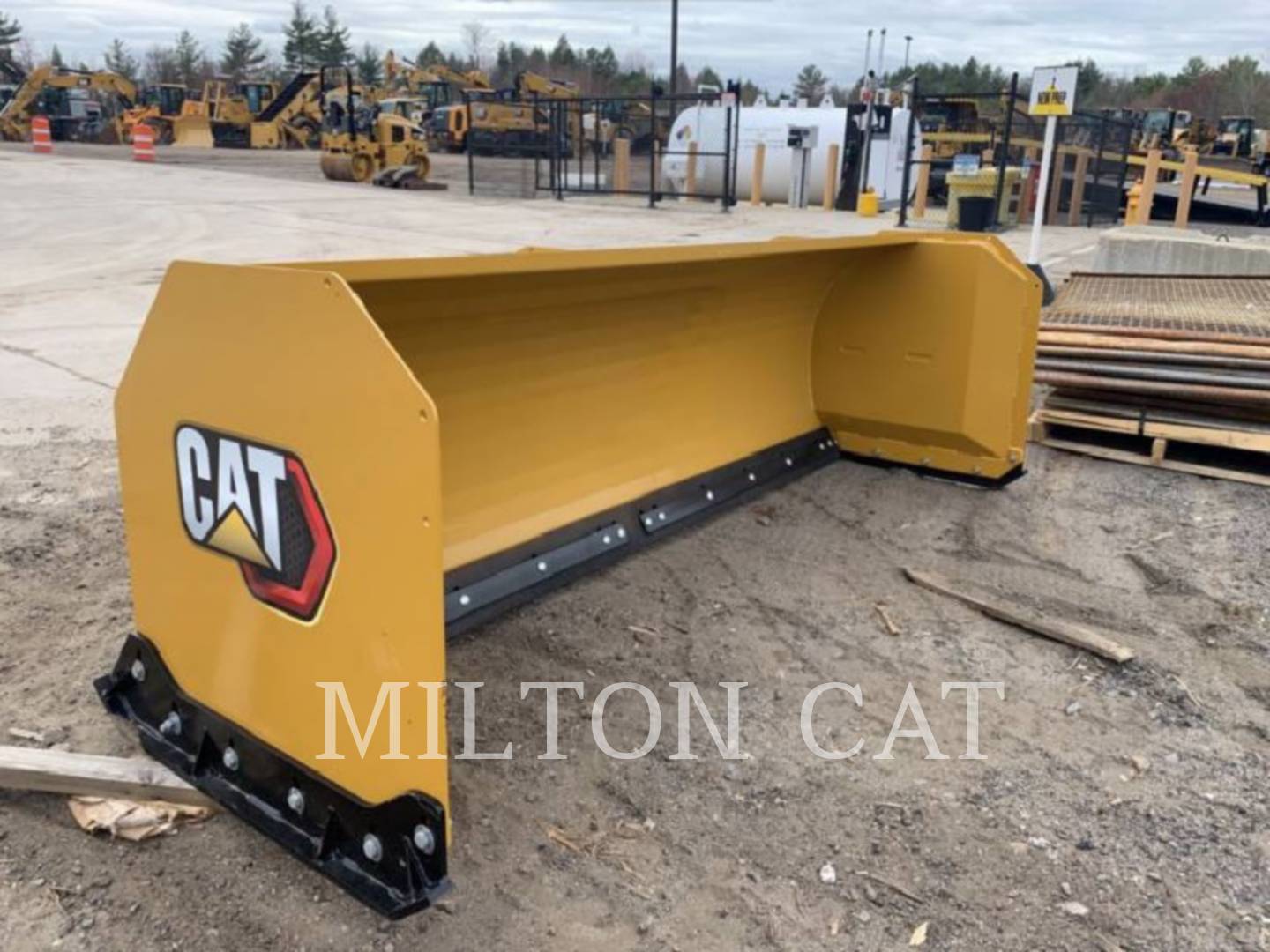 2019 Caterpillar 10' SNOW PUSHER Misc