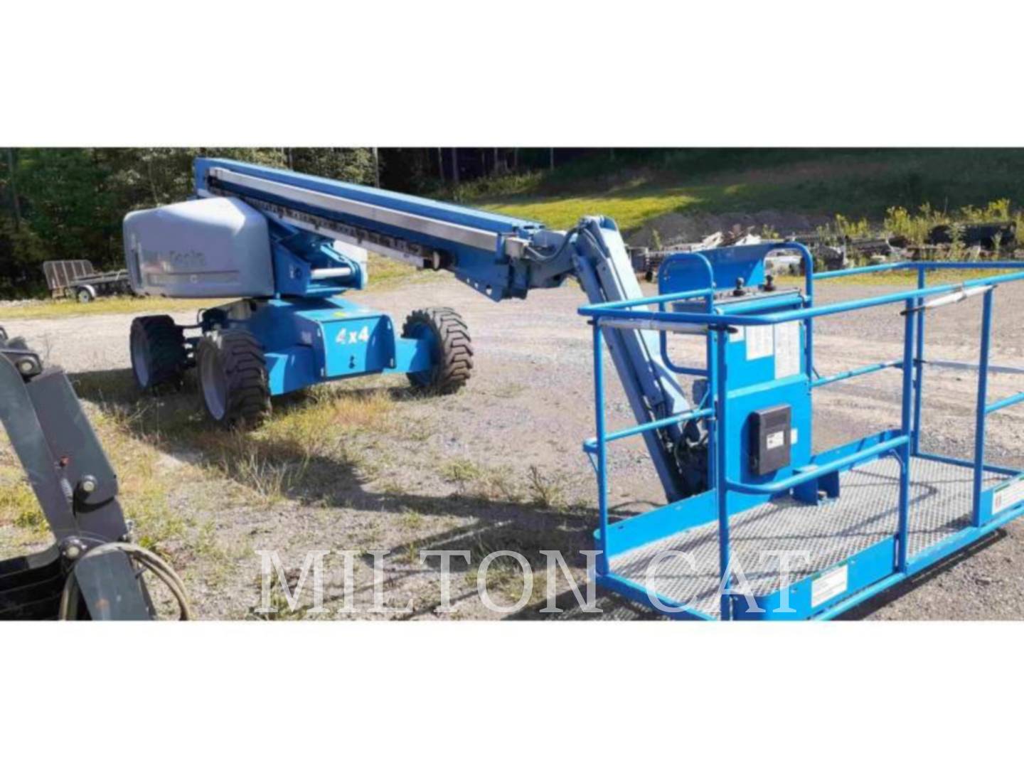 2004 Genie S-65 Lift Truck