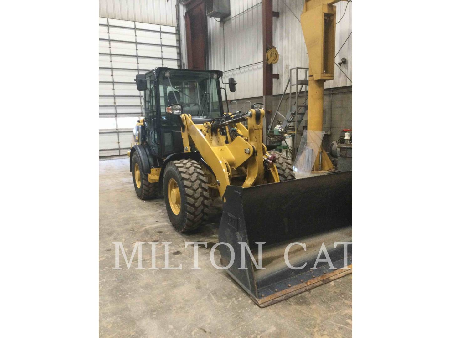 2020 Caterpillar 906M Wheel Loader