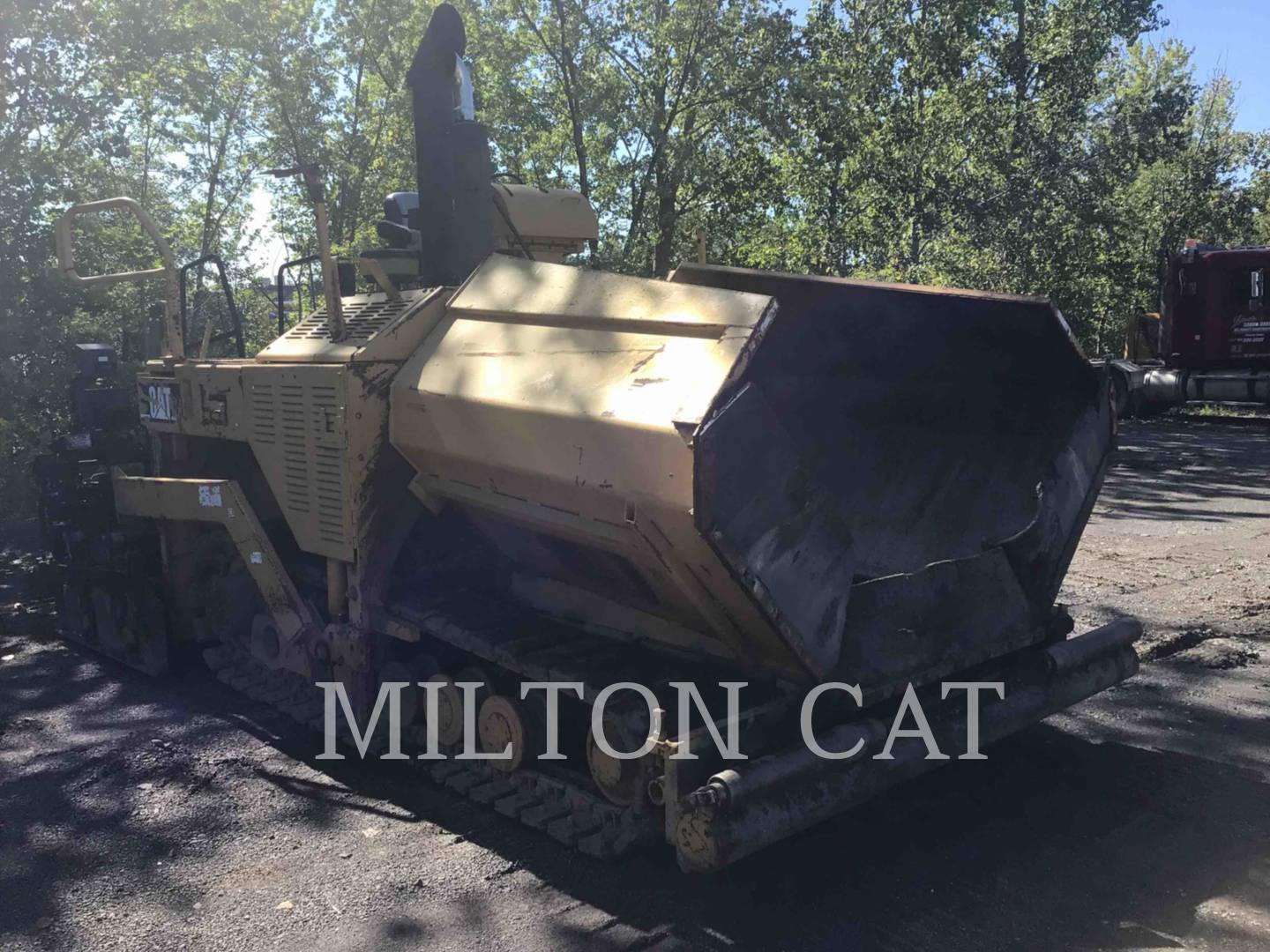 2001 Caterpillar AP650B Paver