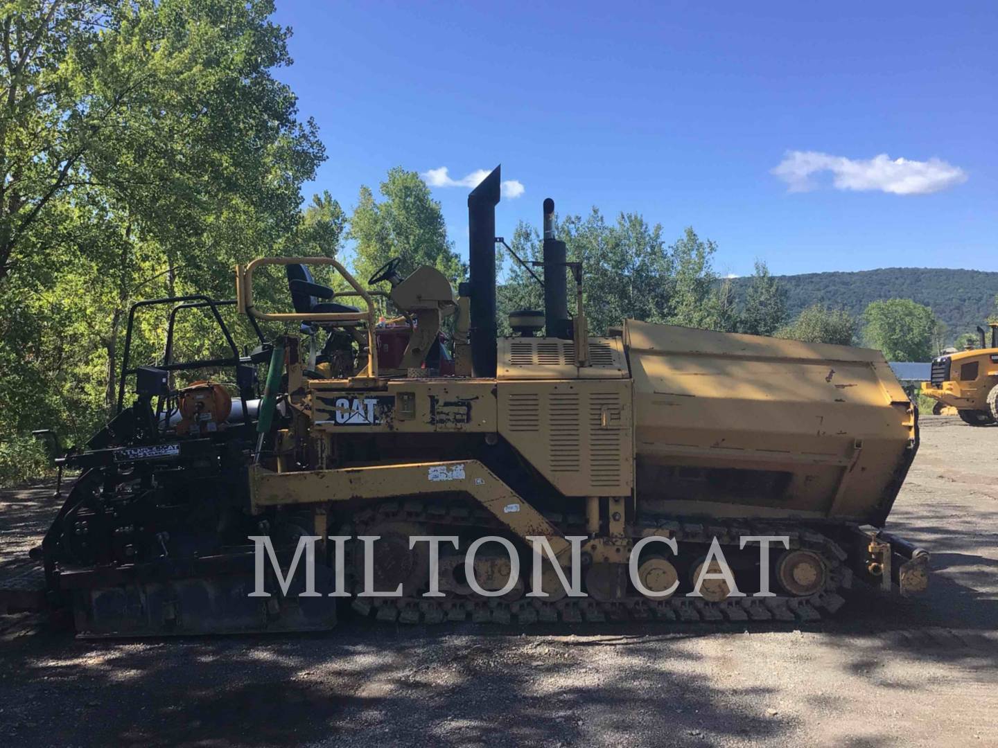 2001 Caterpillar AP650B Paver