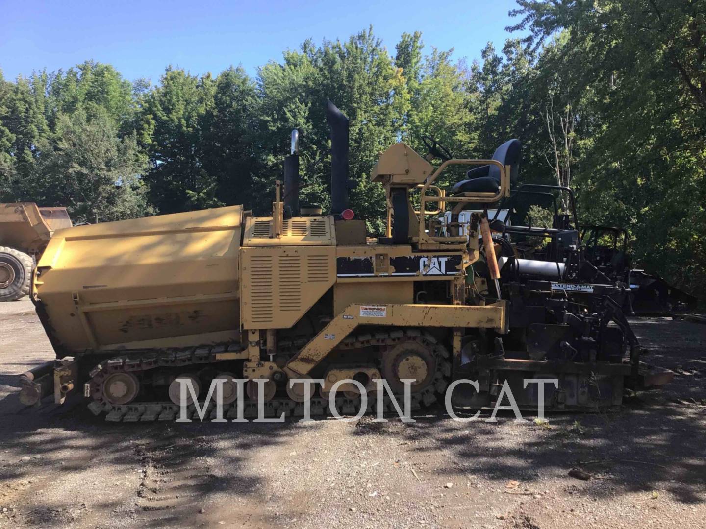 2001 Caterpillar AP650B Paver