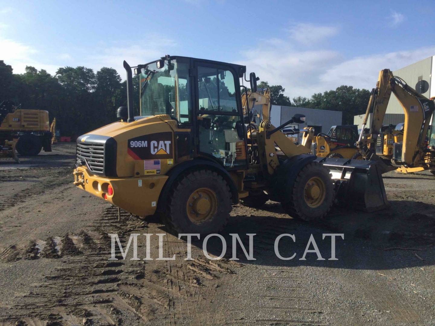 2020 Caterpillar 906M Wheel Loader