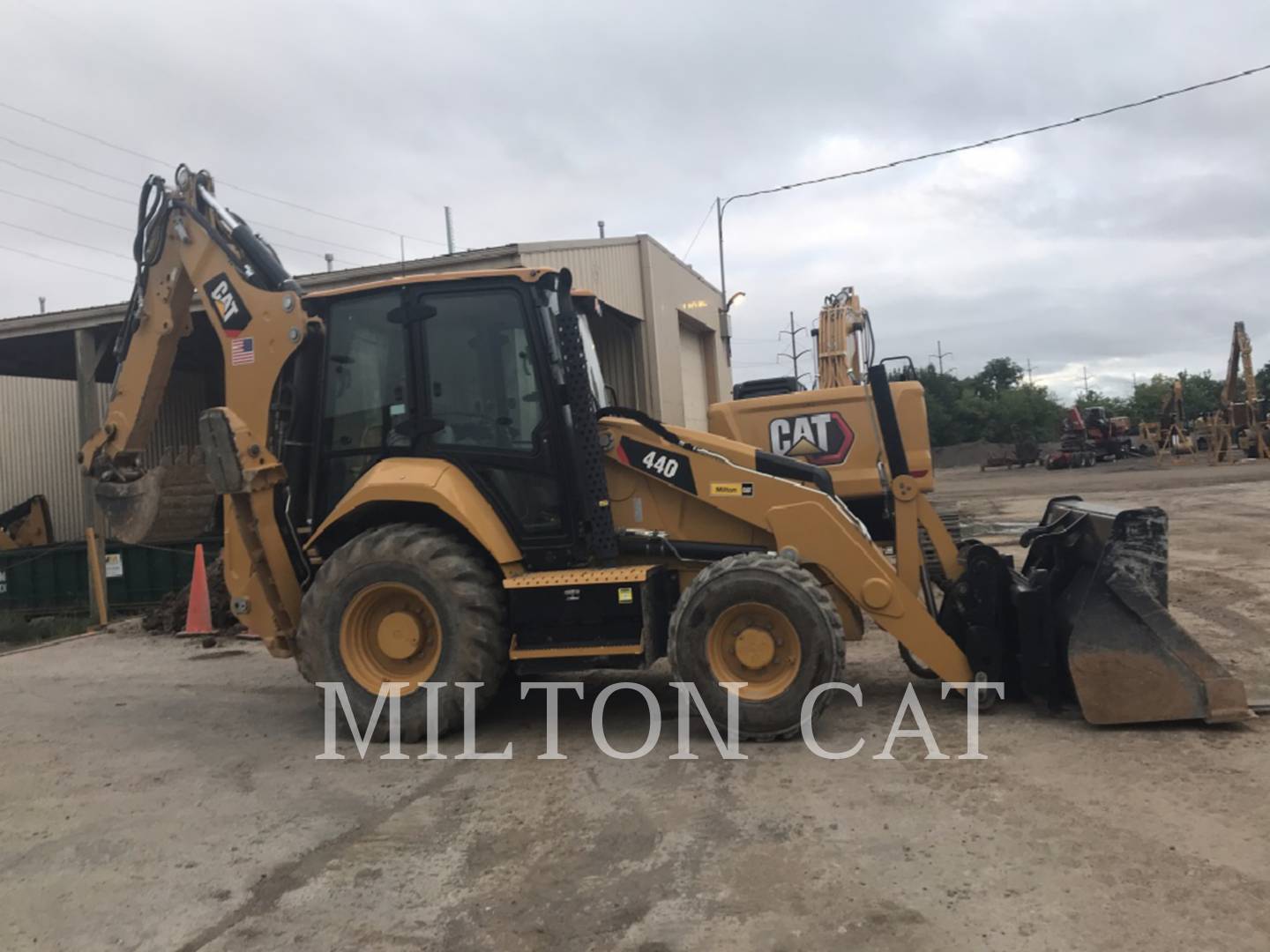 2019 Caterpillar 440 Tractor Loader Backhoe