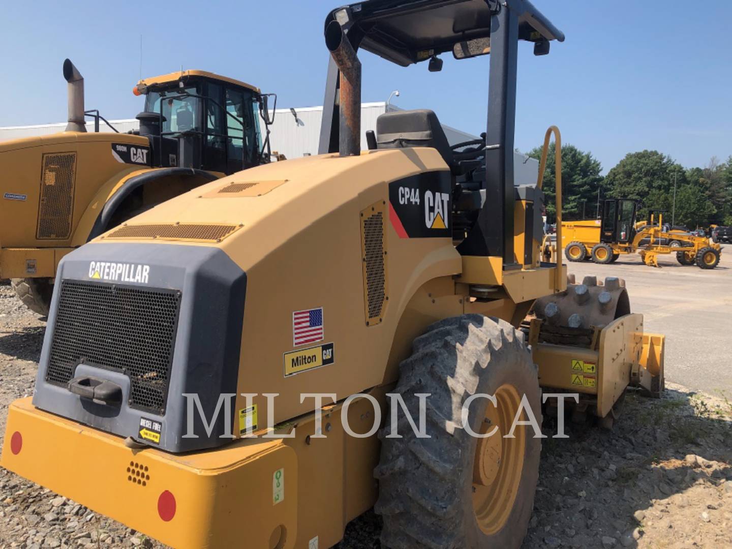 2012 Caterpillar CP44 Compactor