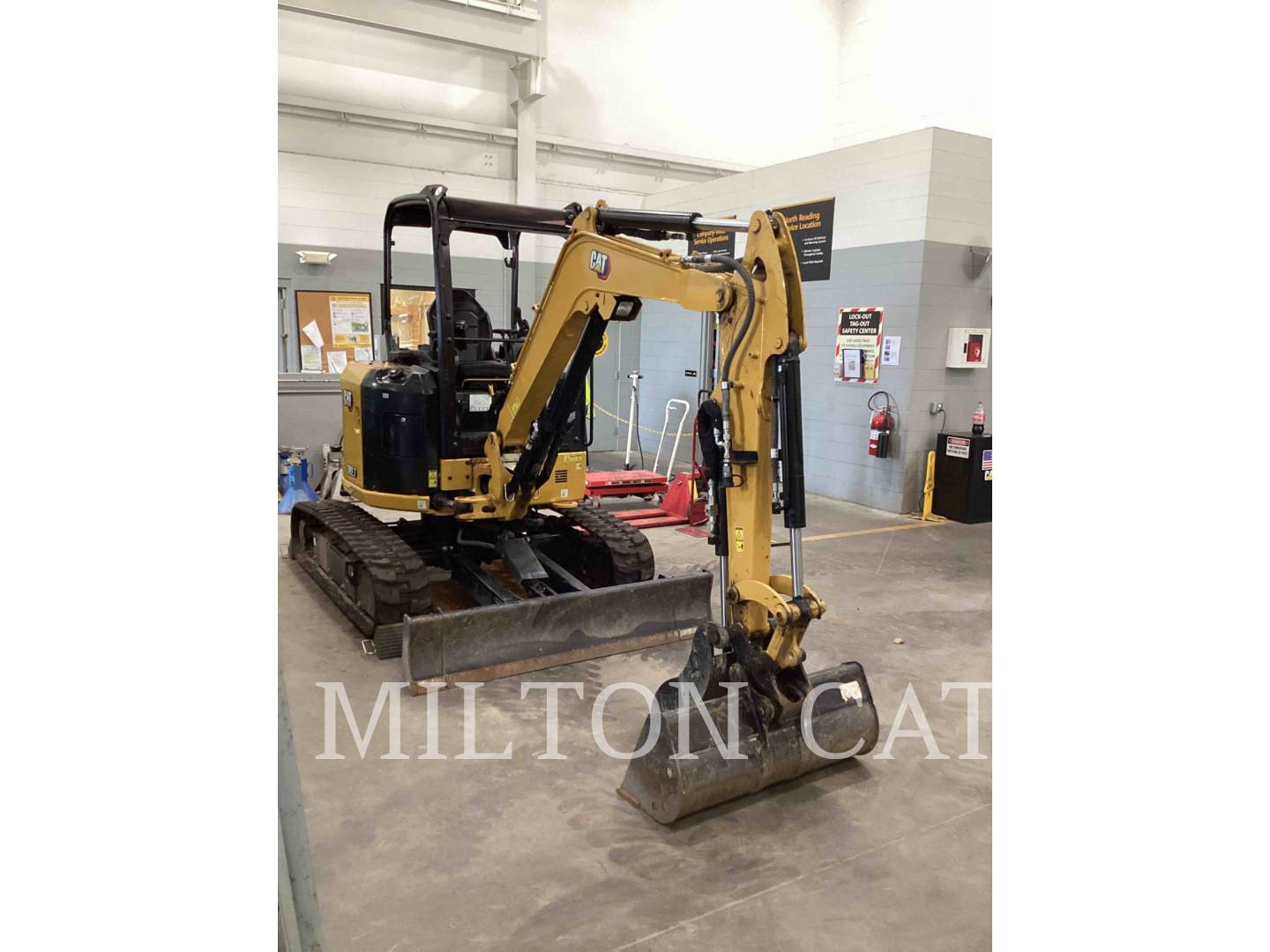 2021 Caterpillar 302.707CR Excavator