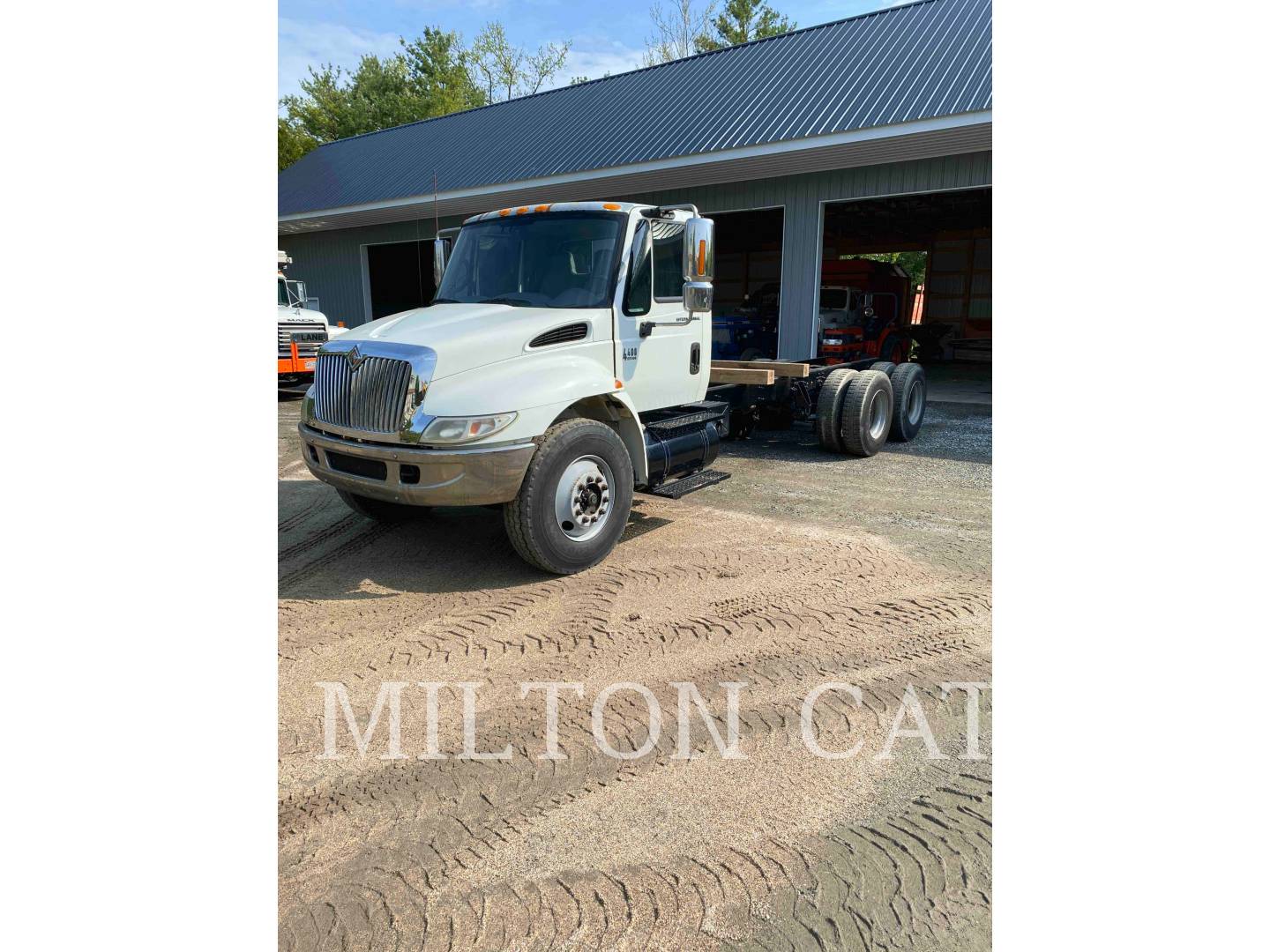 2001 International 4400 6X4 Truck