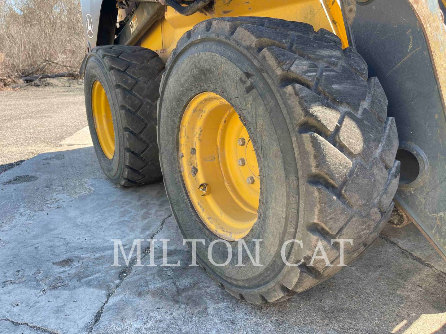 2013 John Deere 328E Skid Steer Loader