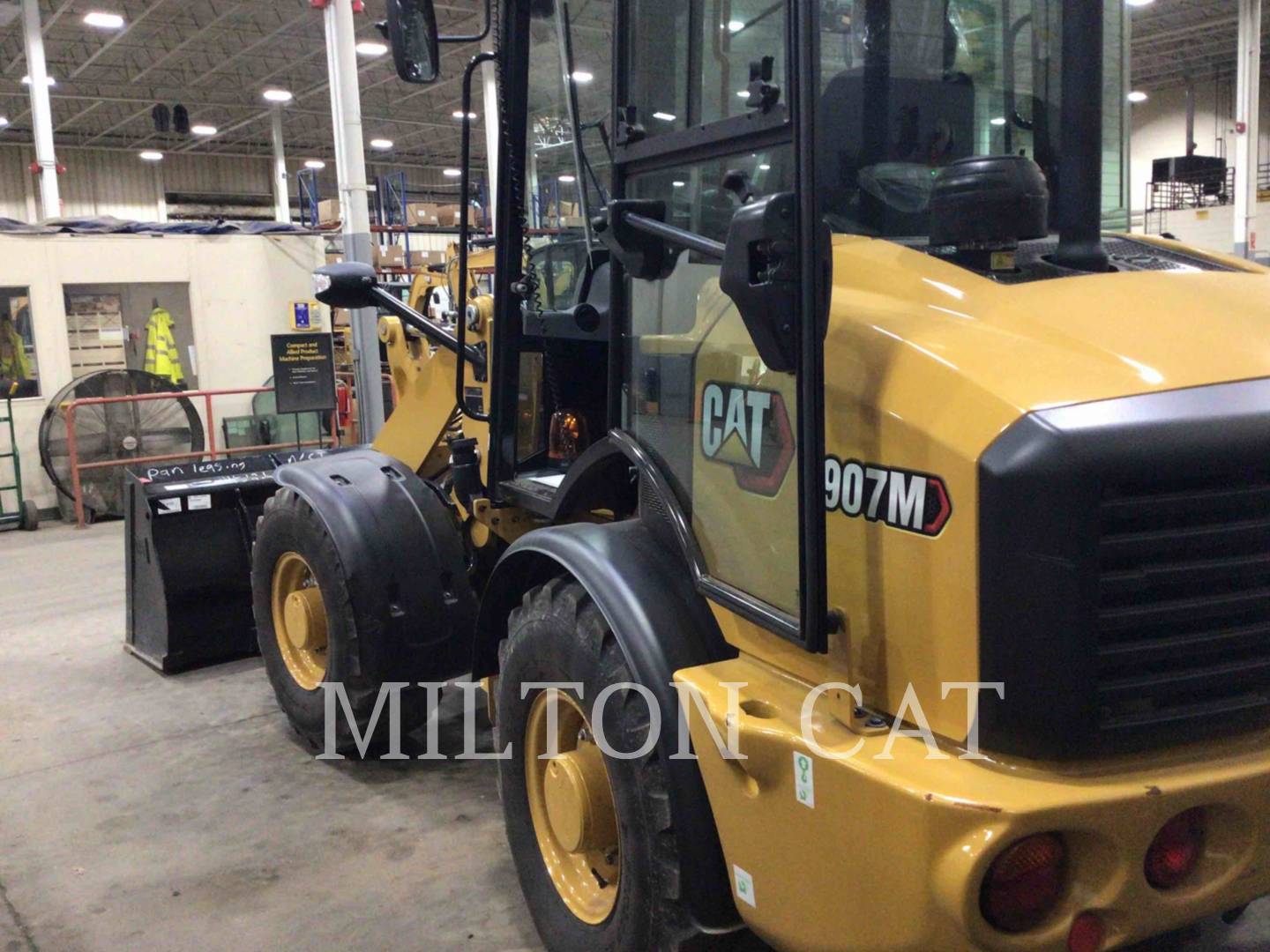 2022 Caterpillar 907M Wheel Loader