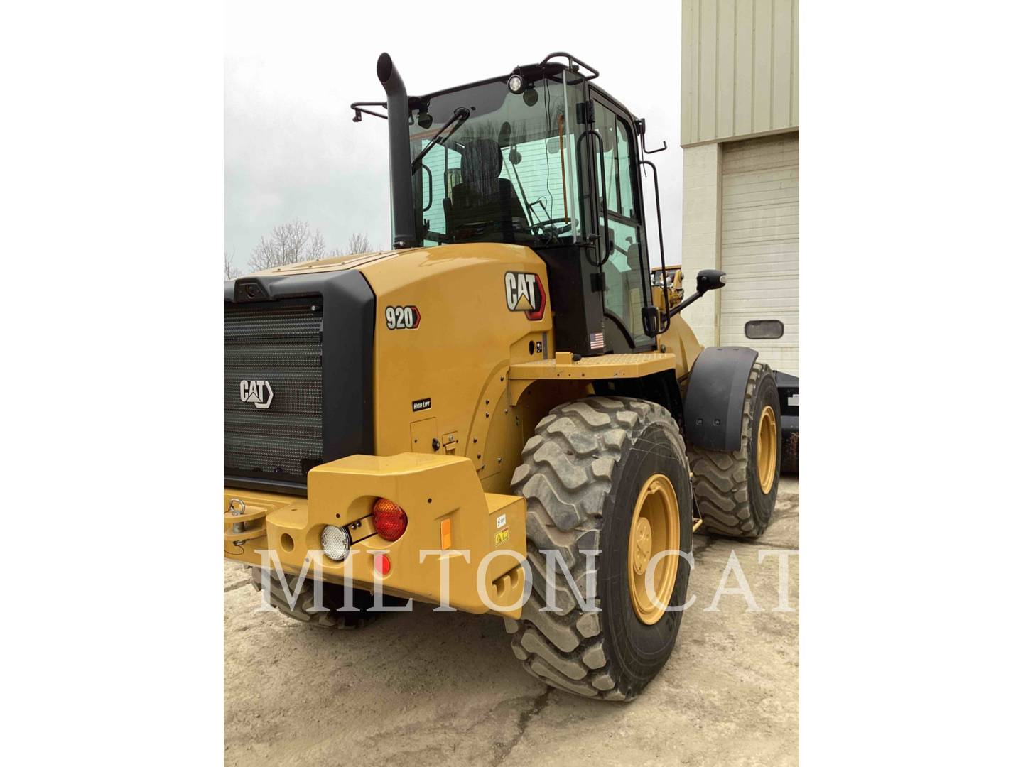 2021 Caterpillar 920 Wheel Loader