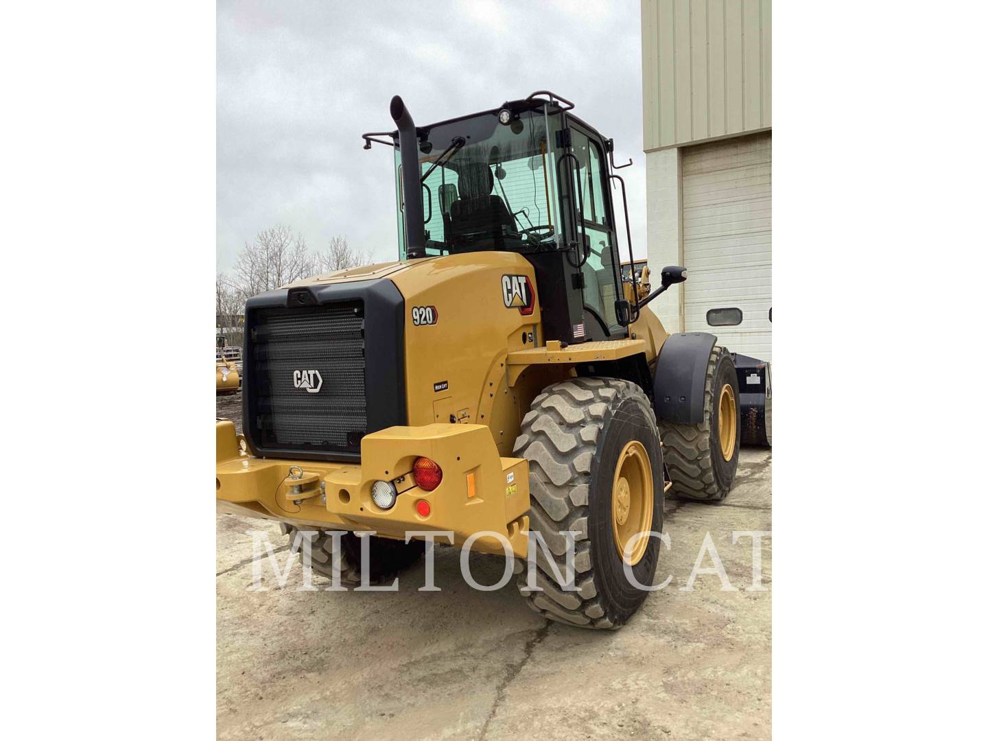 2021 Caterpillar 920 Wheel Loader