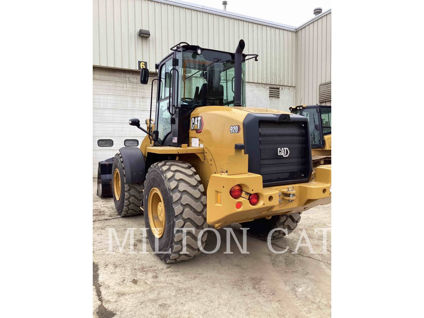 2021 Caterpillar 920 Wheel Loader