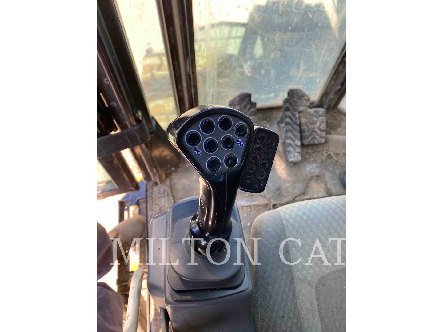 2014 Caterpillar 521B Feller Buncher