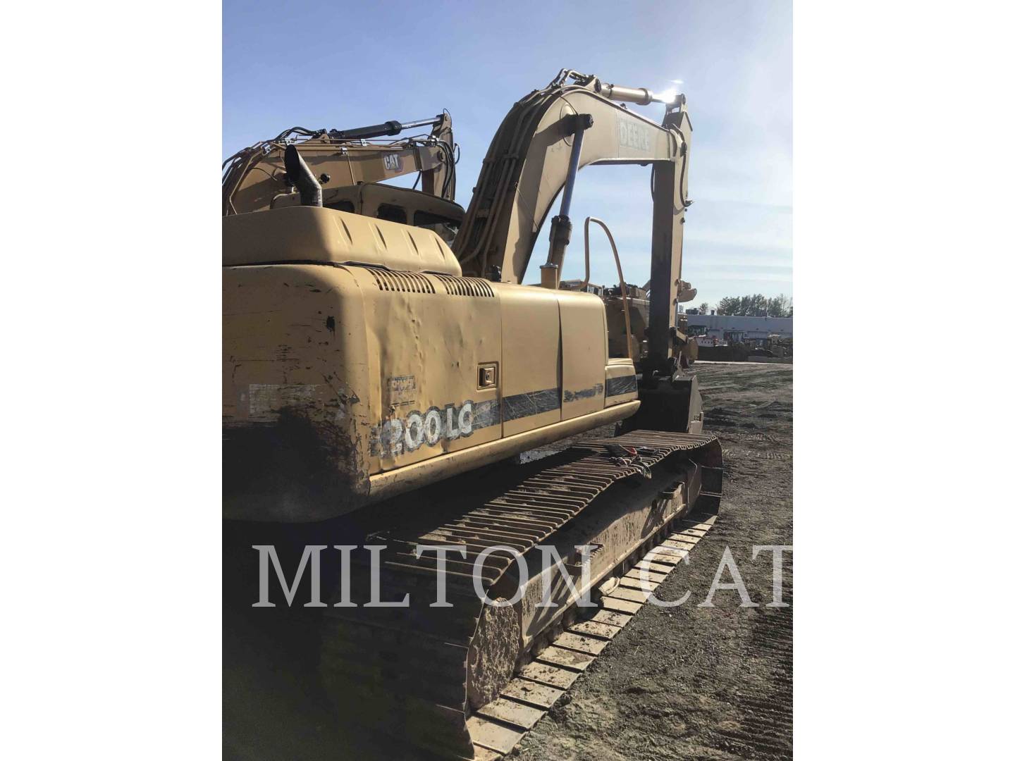 1997 John Deere 200LC Excavator