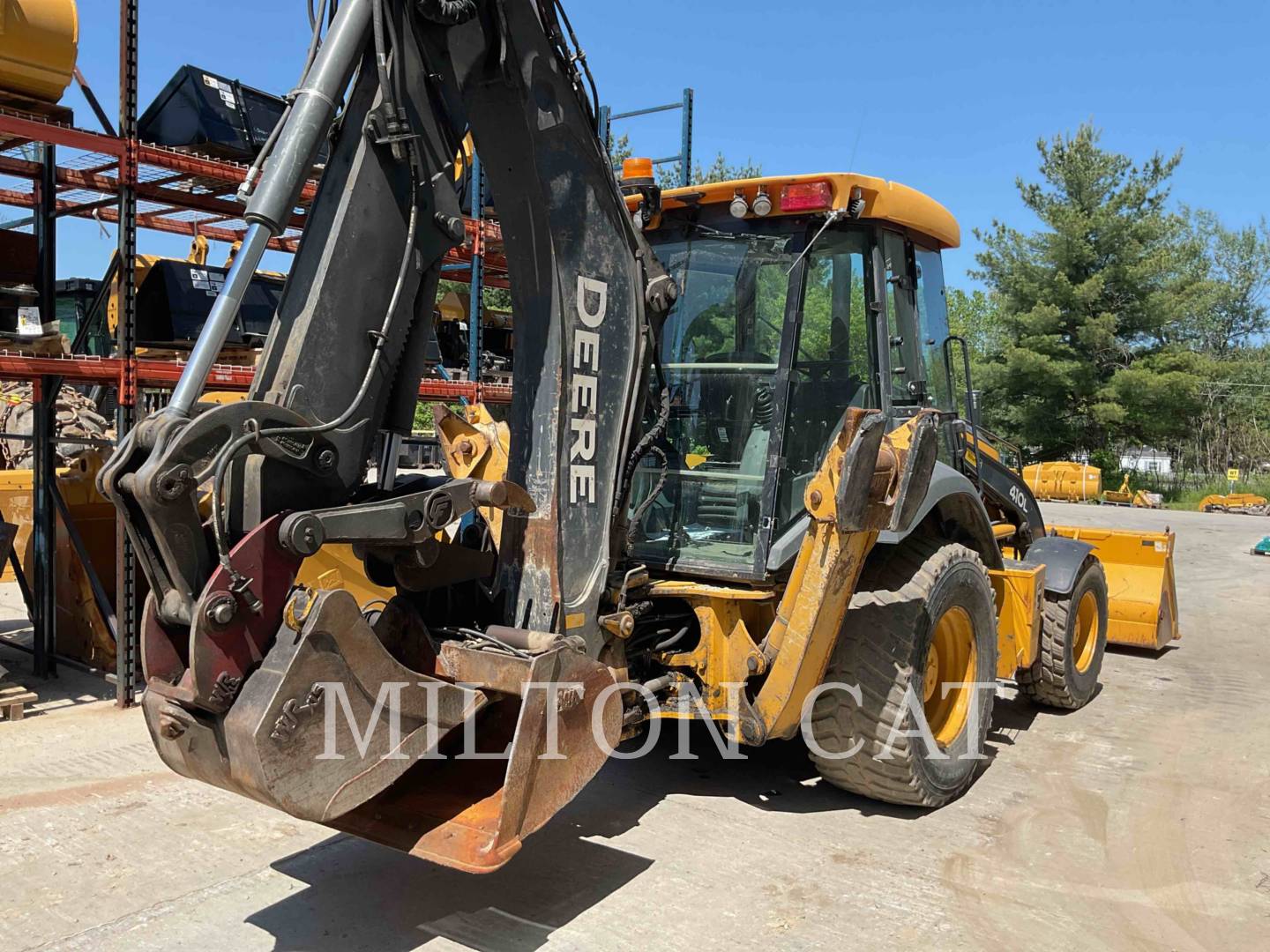 2018 John Deere 410L Tractor Loader Backhoe