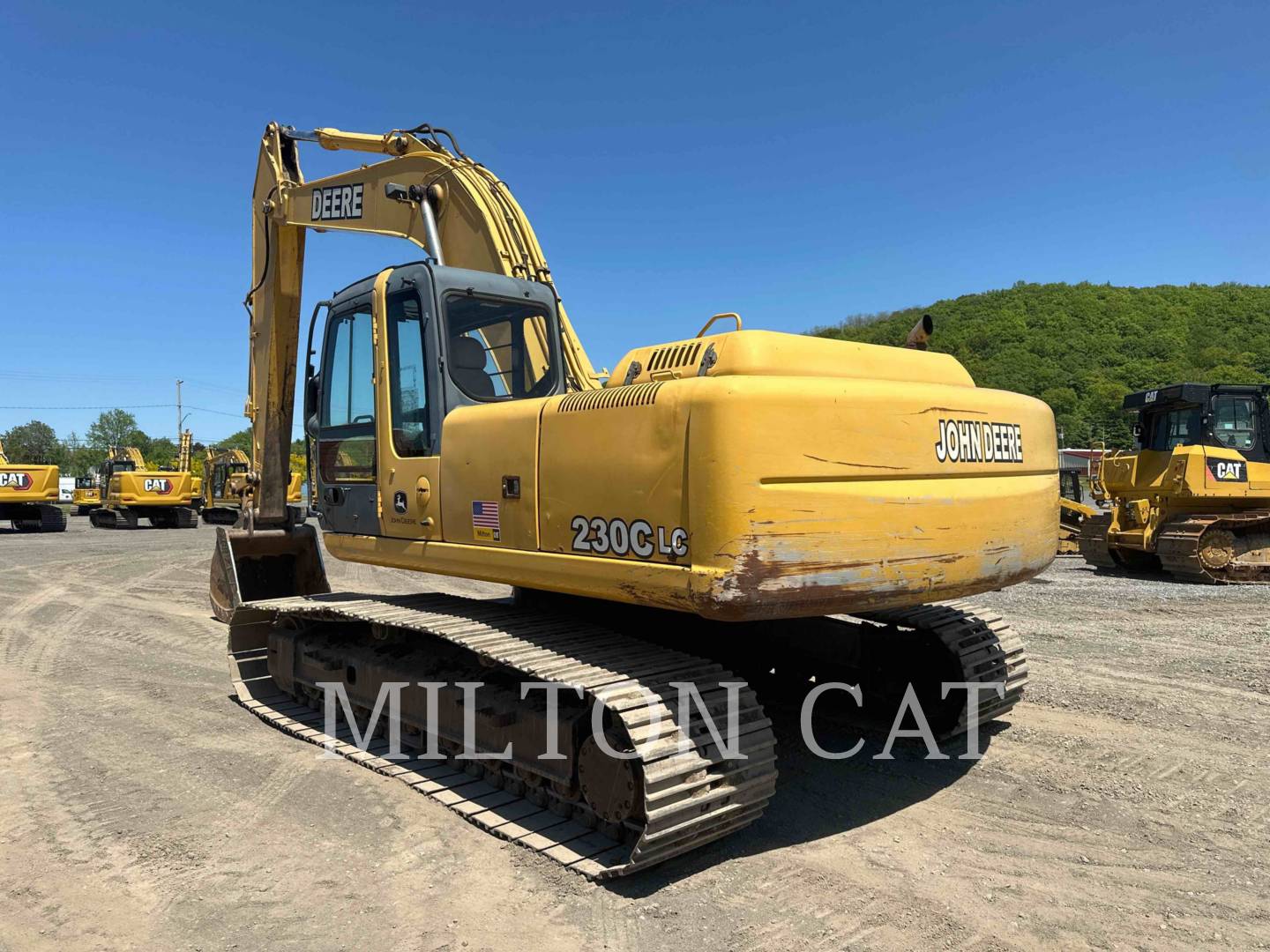 2004 John Deere 230CLC Excavator