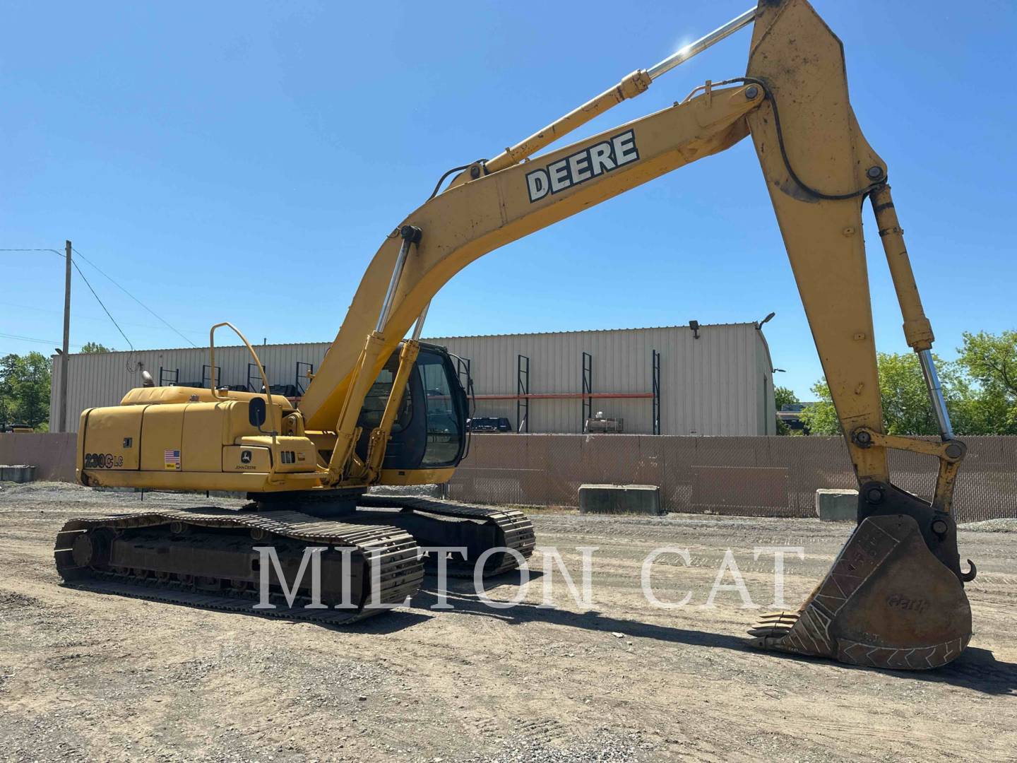 2004 John Deere 230CLC Excavator