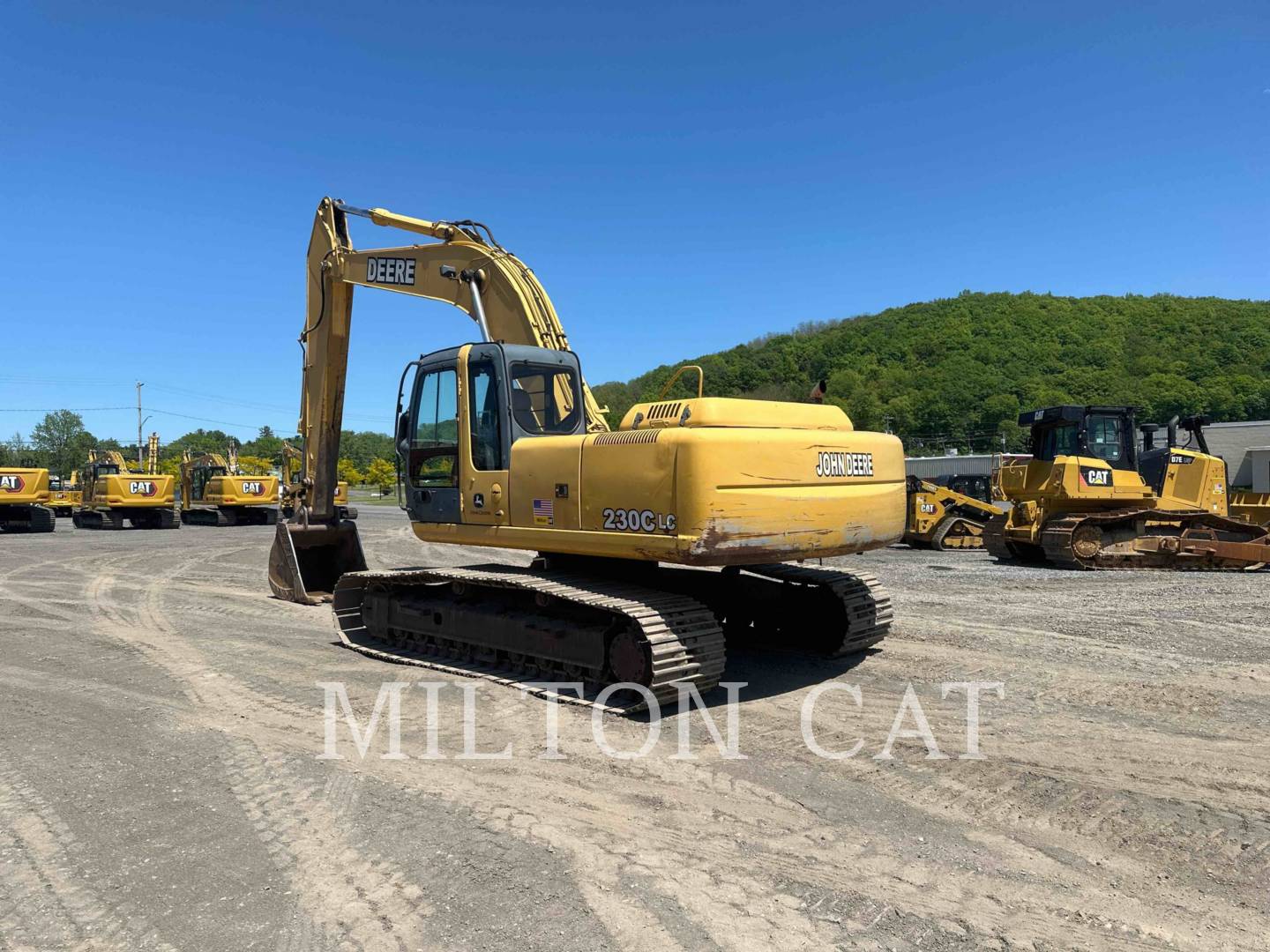 2004 John Deere 230CLC Excavator