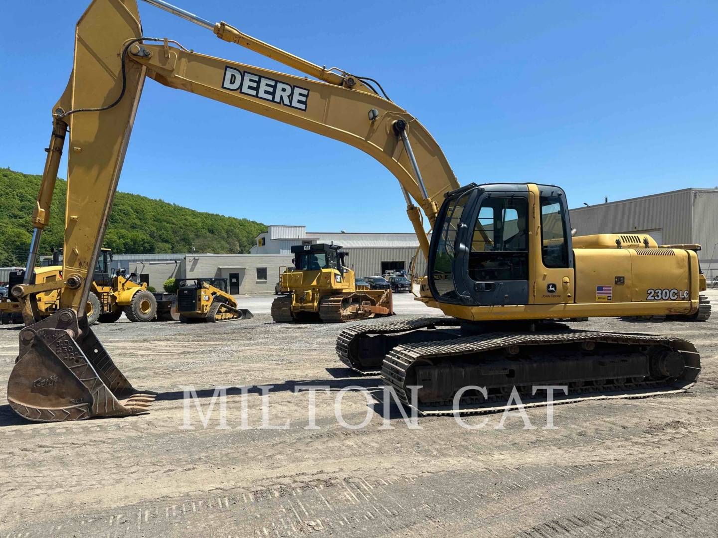 2004 John Deere 230CLC Excavator