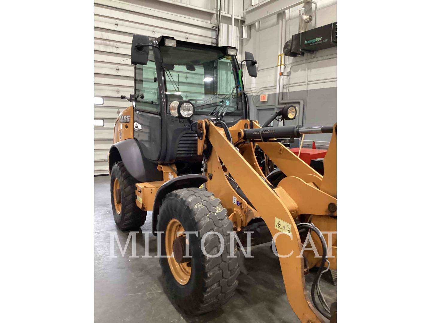 2014 Case 221F_CS Wheel Loader