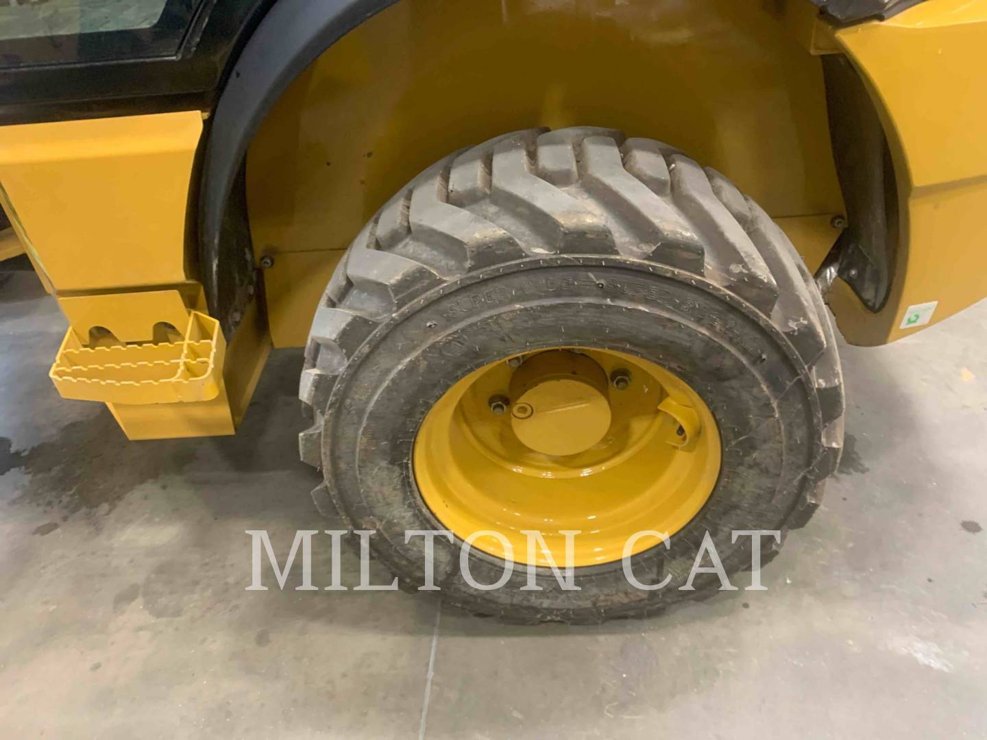 2022 Caterpillar 903D Wheel Loader