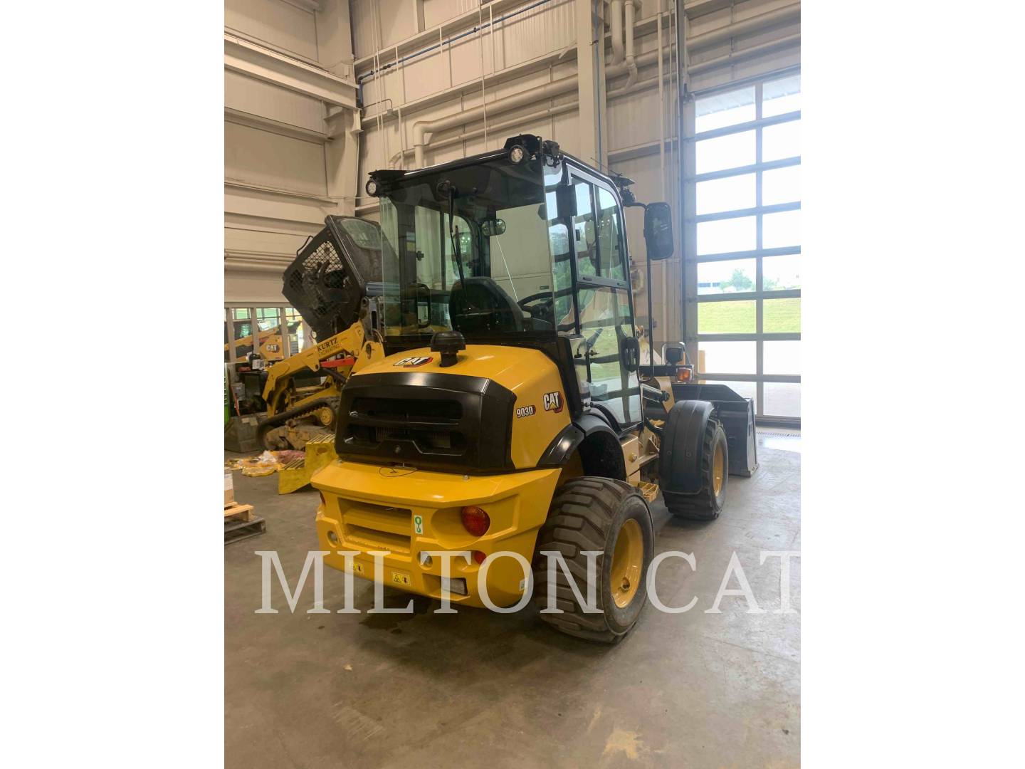 2022 Caterpillar 903D Wheel Loader