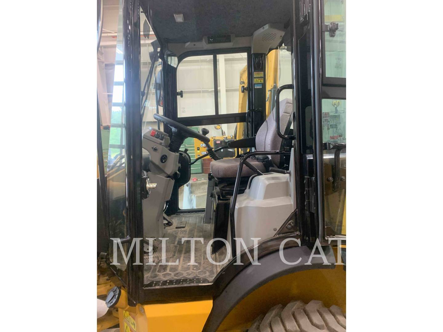 2022 Caterpillar 903D Wheel Loader