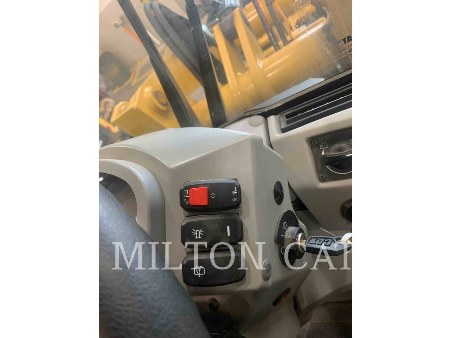 2022 Caterpillar 903D Wheel Loader