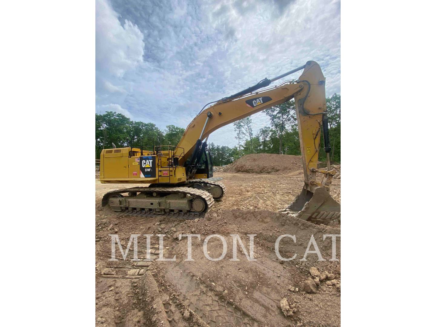 2017 Caterpillar 374FL Excavator