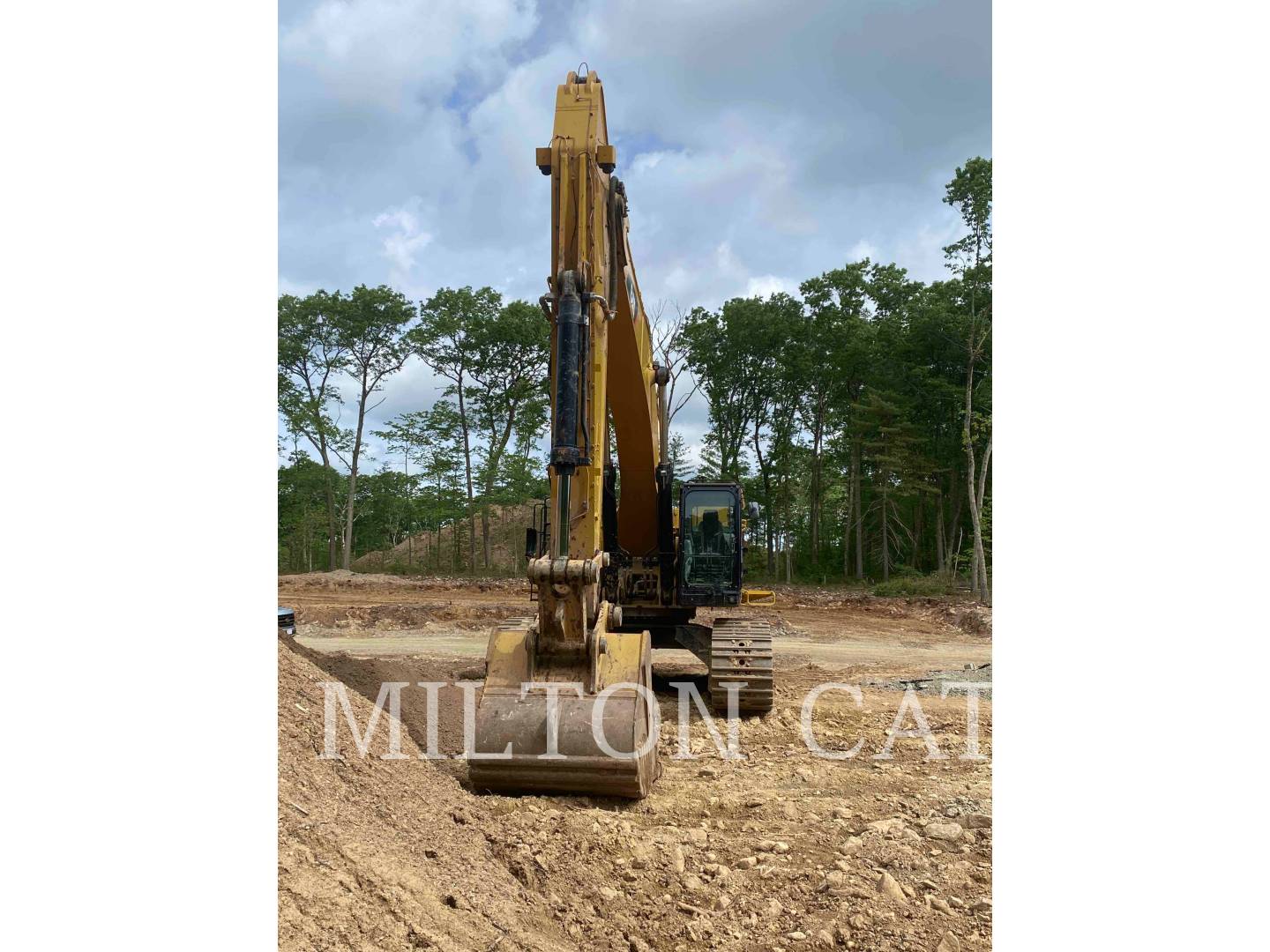 2017 Caterpillar 374FL Excavator