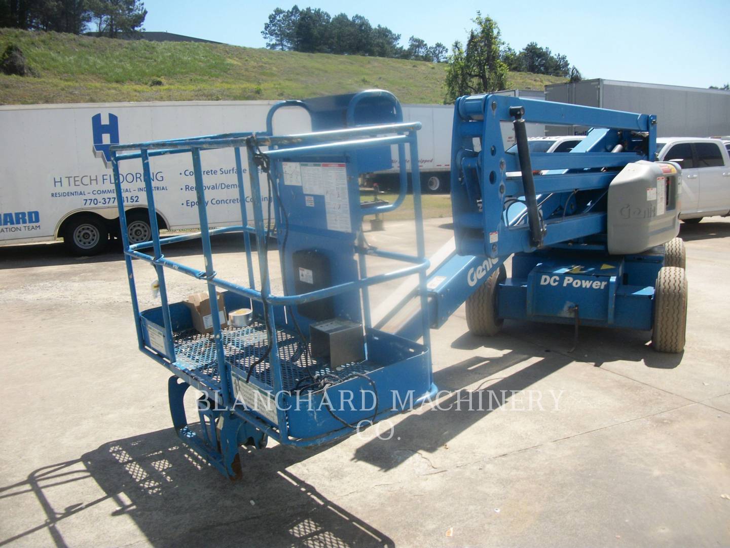 2012 Genie Z45 Lift Truck