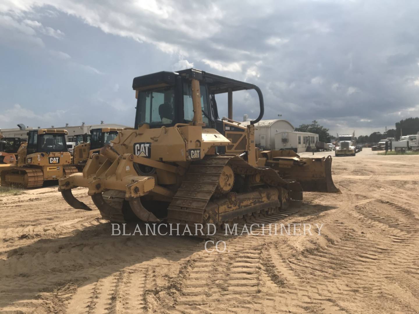 2011 Caterpillar D6NLGP Dozer