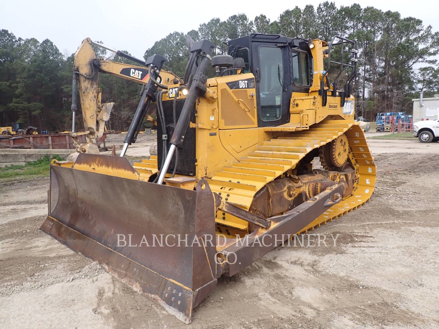 2015 Caterpillar D 6 T LGP Dozer