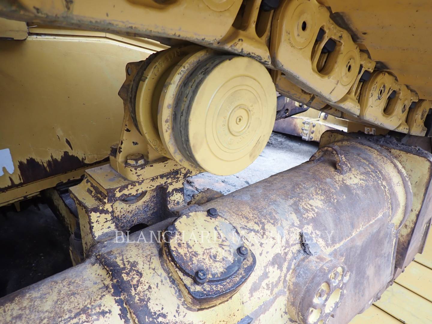 2015 Caterpillar D 6 T LGP Dozer