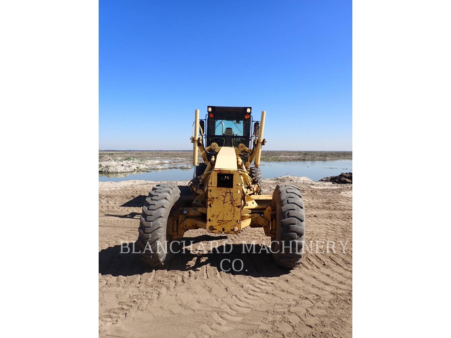 2000 Komatsu GD530A Grader - Road