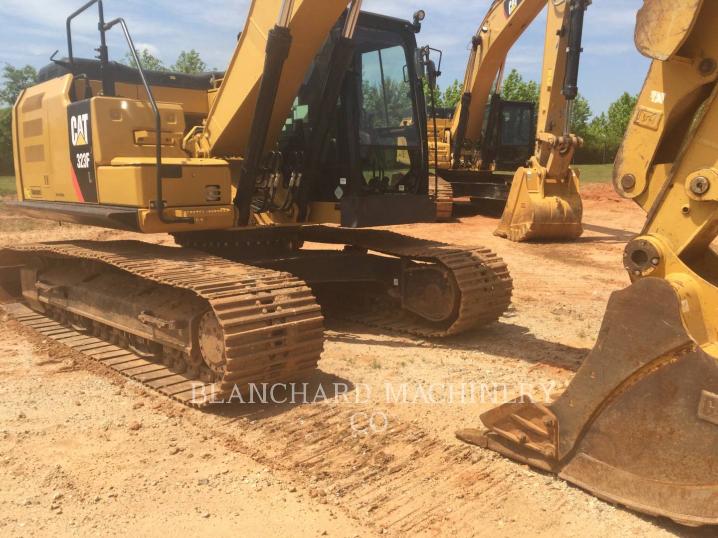 2015 Caterpillar 323 F L Excavator