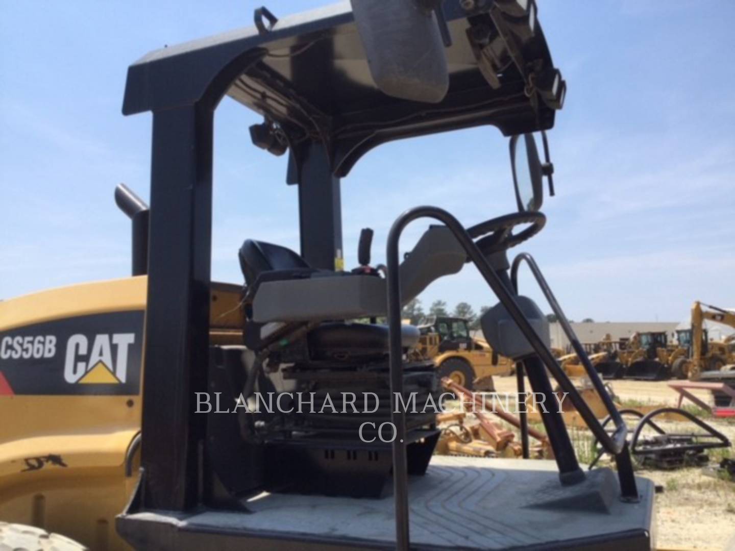 2015 Caterpillar CS56B Vibratory Single