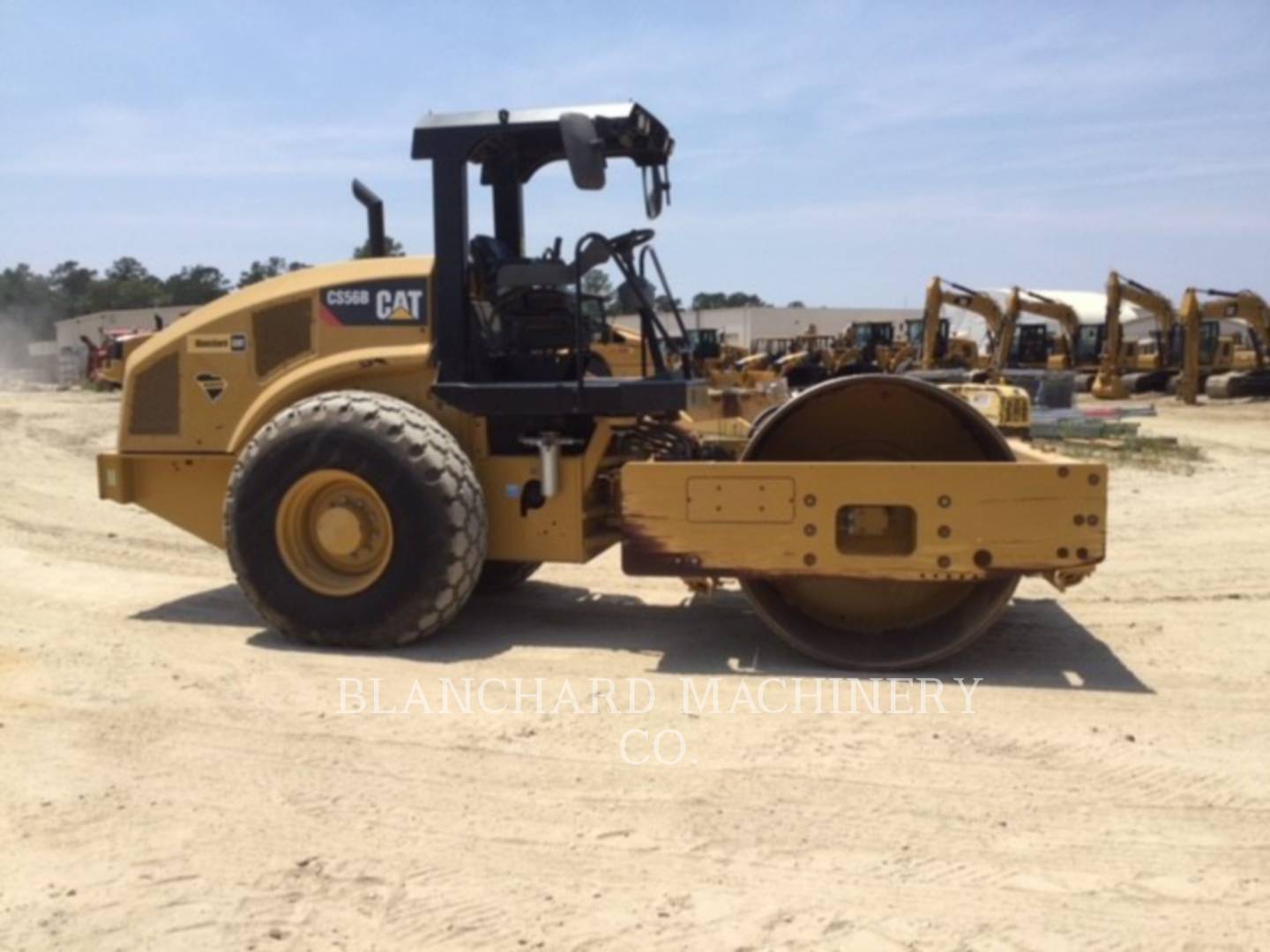 2015 Caterpillar CS56B Vibratory Single